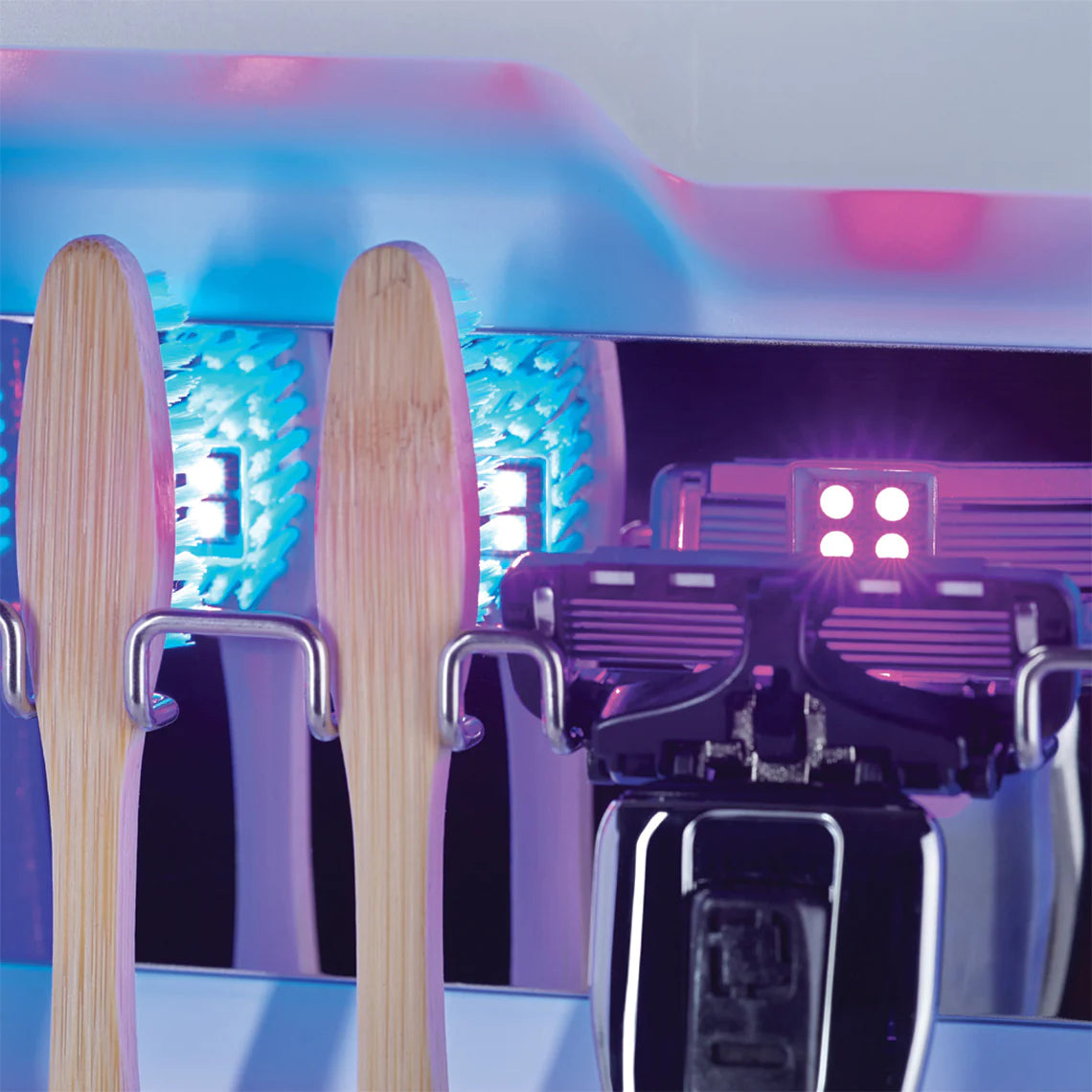 avari ts-2000 toothbrush sanitizer UV light close up